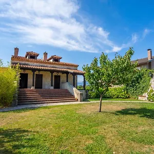 El Lagar De Somo